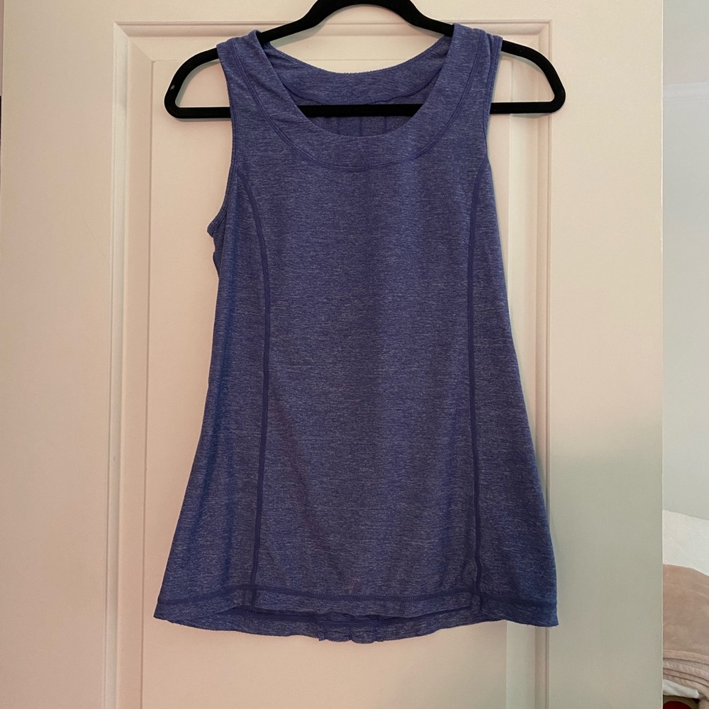 Lululemon Athletica Tank Top // ruffle back detail // size 8